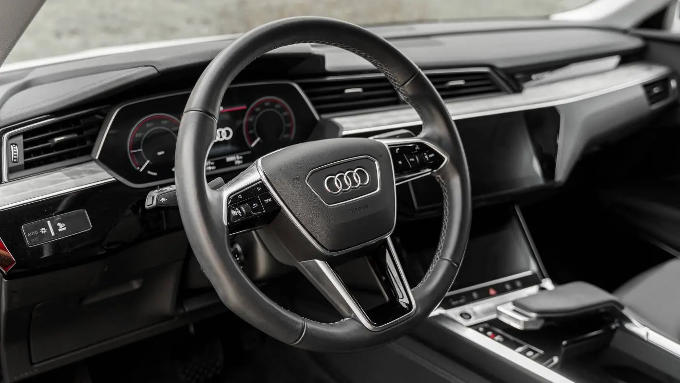 2022 Audi e-tron WA12AAGE7NB032477