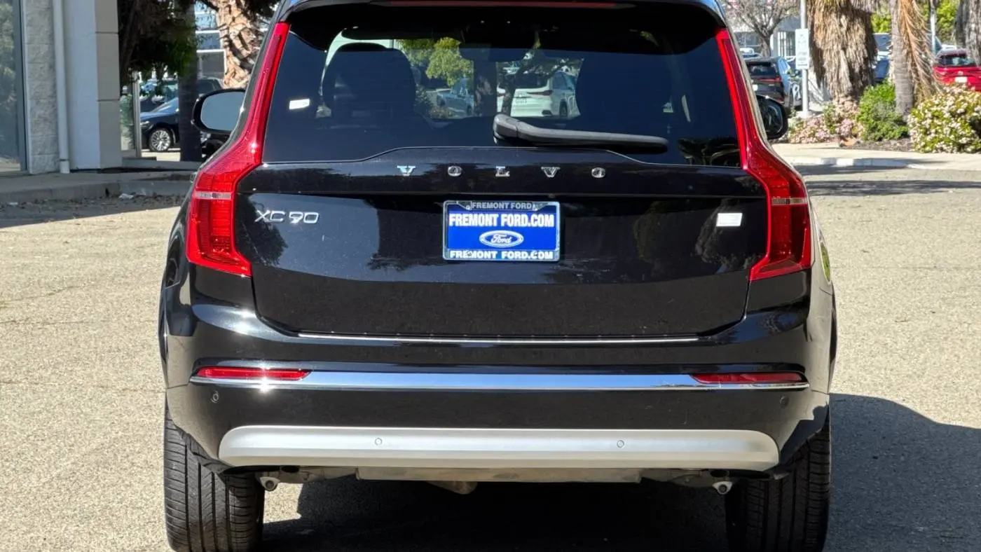 2022 Volvo XC90 YV4H600Z8N1856421