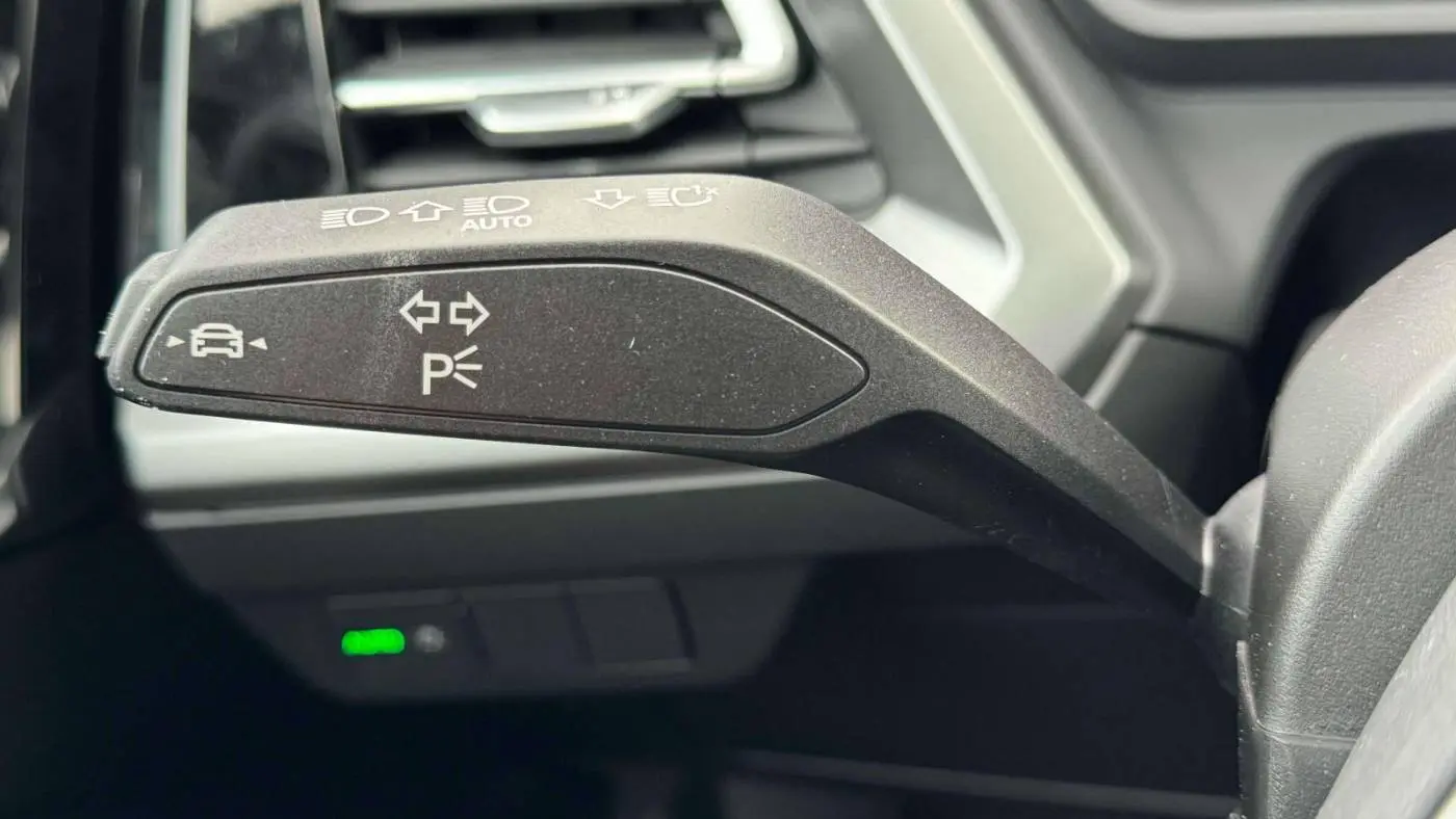 2025 Audi Q4 e-tron WA1KUBFZ4SP016463