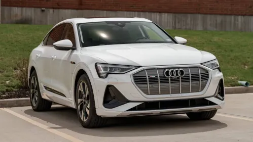 2022 Audi e-tron WA12AAGE7NB032477