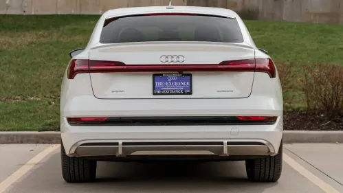 2022 Audi e-tron WA12AAGE7NB032477