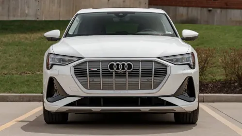 2022 Audi e-tron WA12AAGE7NB032477