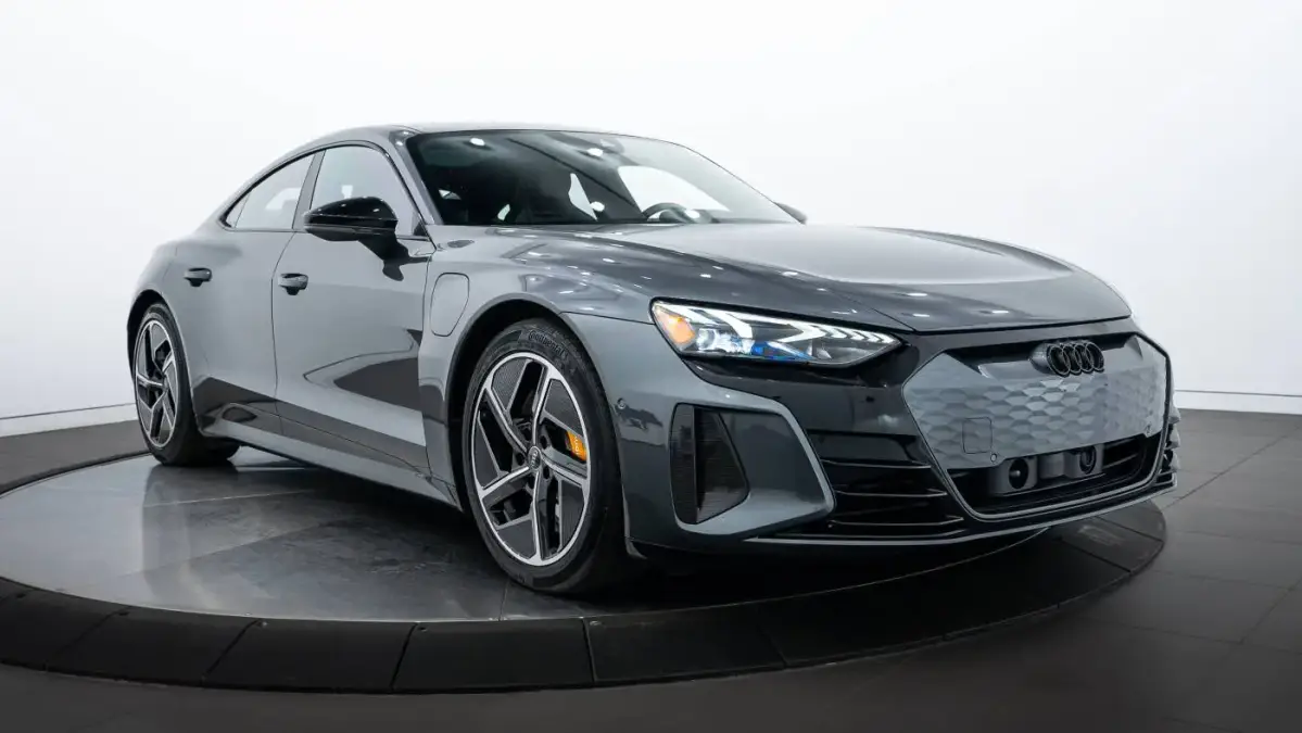 2024 Audi RS e-tron GT - Images - 2