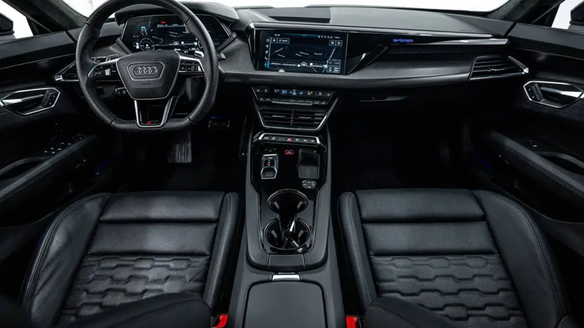 2024 Audi RS e-tron GT - Images - 8