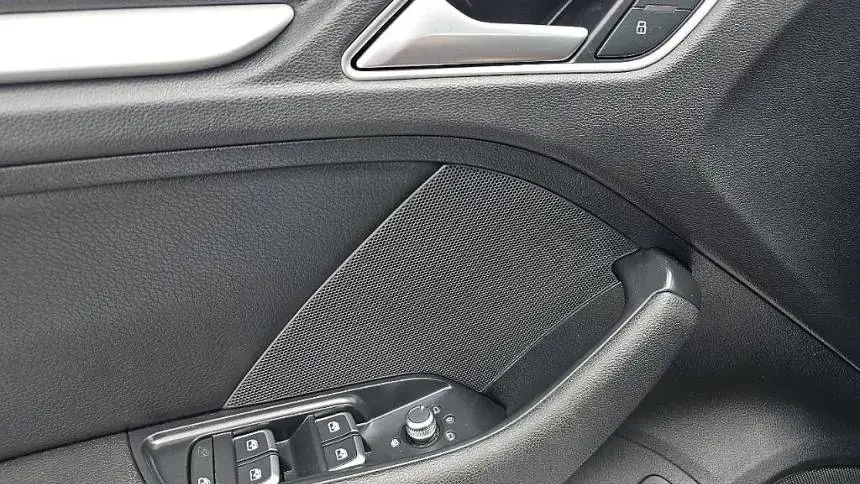 2017 Audi A3 Sportback e-tron - Images - 30