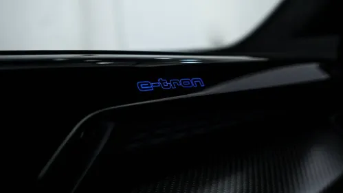 2024 Audi RS e-tron GT - Images - 14