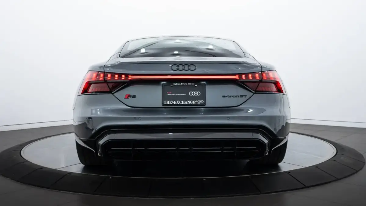 2024 Audi RS e-tron GT - Images - 26