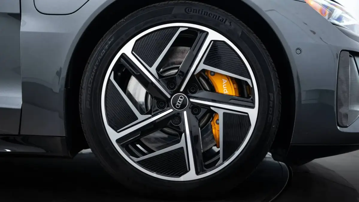 2024 Audi RS e-tron GT - Images - 31