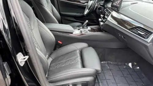 2023 BMW 5 Series WBA13AG02PCL75207