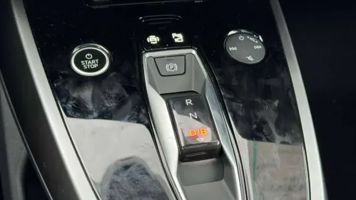 2025 Audi Q4 e-tron WA1KUBFZ4SP016463