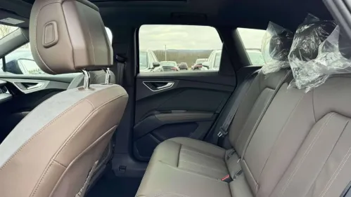 2025 Audi Q4 e-tron WA1KUBFZ4SP016463