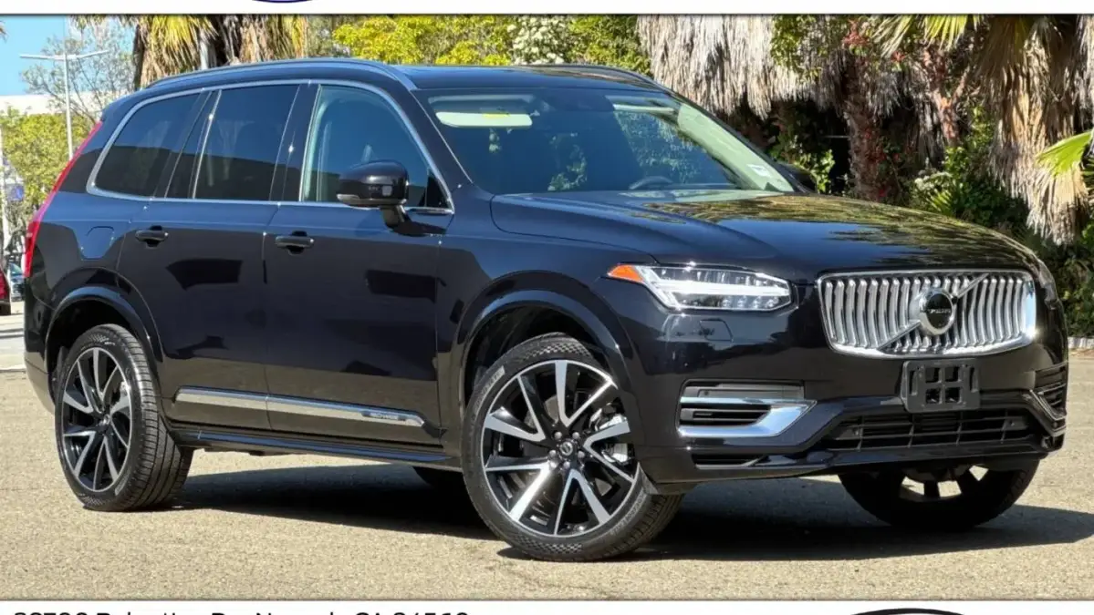 2022 Volvo XC90 YV4H600Z8N1856421