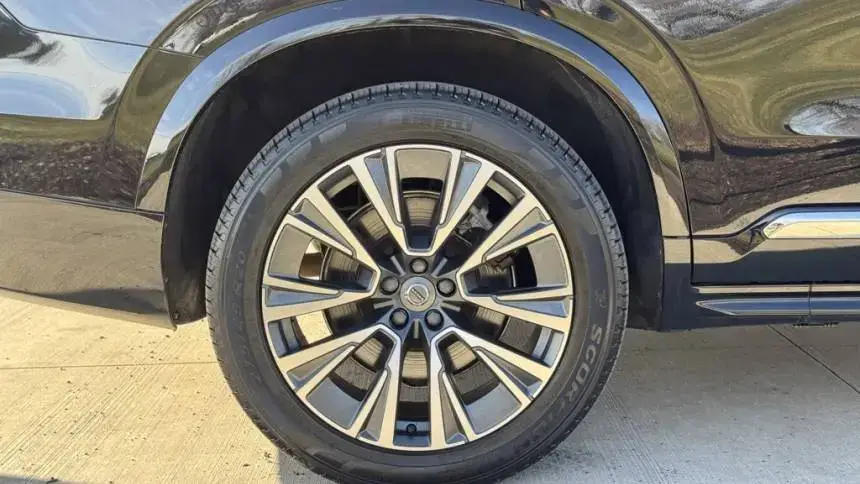 2022 Volvo XC90 - Images - 5