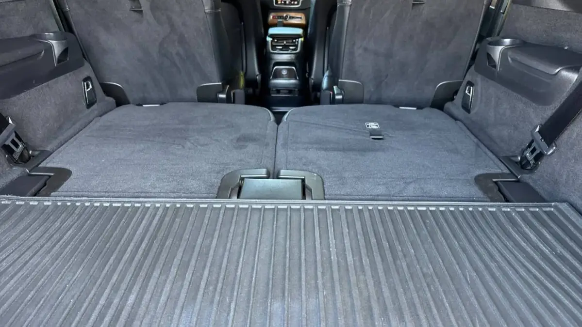 2022 Volvo XC90 - Images - 16