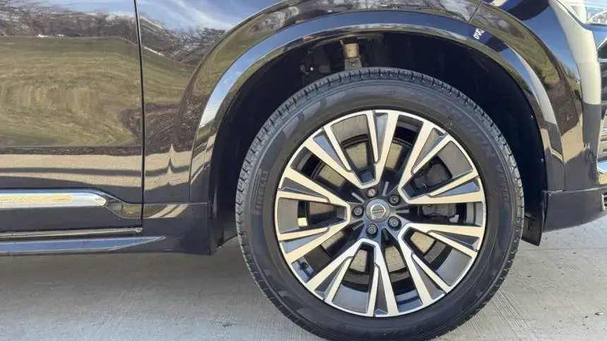 2022 Volvo XC90 - Images - 7