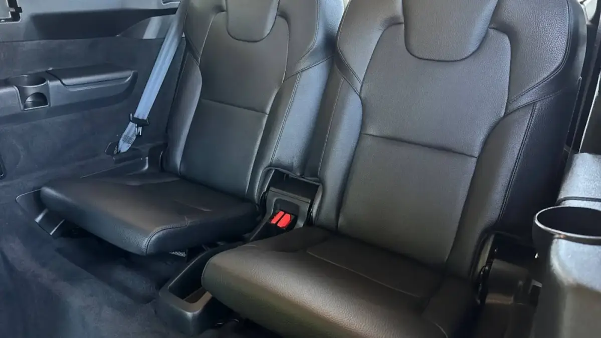2022 Volvo XC90 - Images - 17