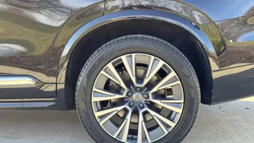 2022 Volvo XC90 - Images - 9