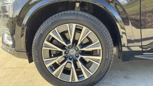 2022 Volvo XC90 - Images - 11