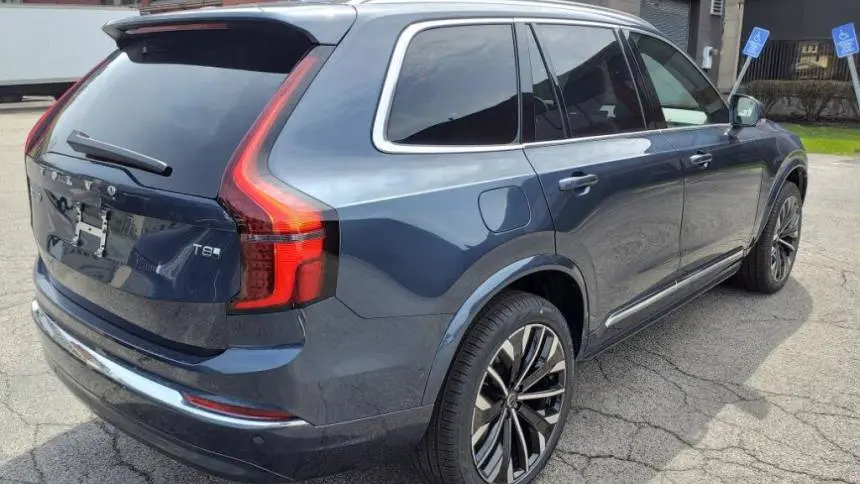2025 Volvo XC90 YV4H60PB0S1377950
