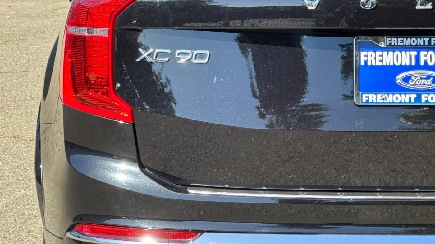 2022 Volvo XC90 YV4H600Z8N1856421