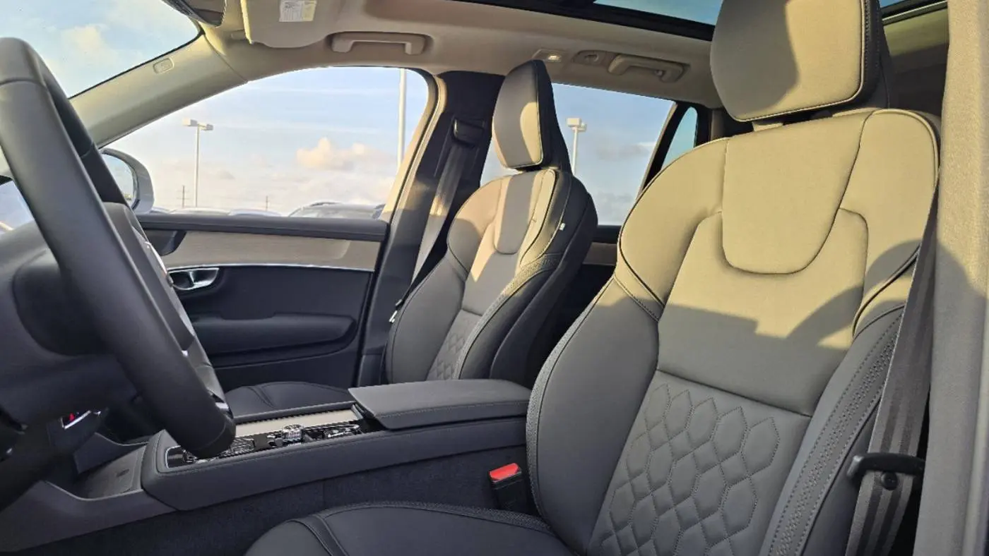 2025 Volvo XC90 YV4H60PB7S1371661