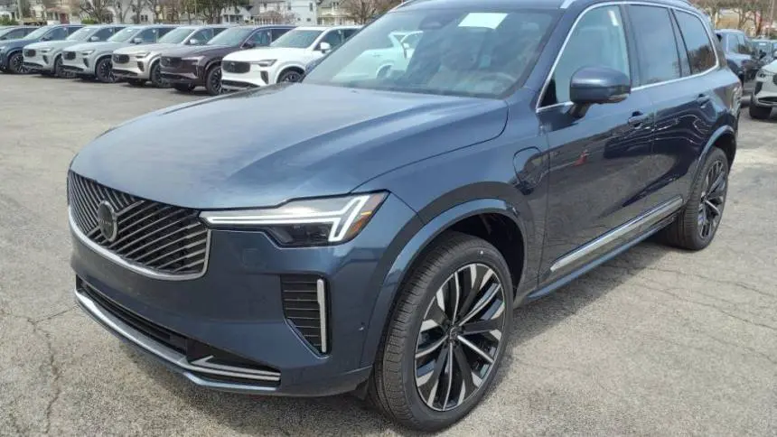 2025 Volvo XC90 YV4H60PB0S1377950