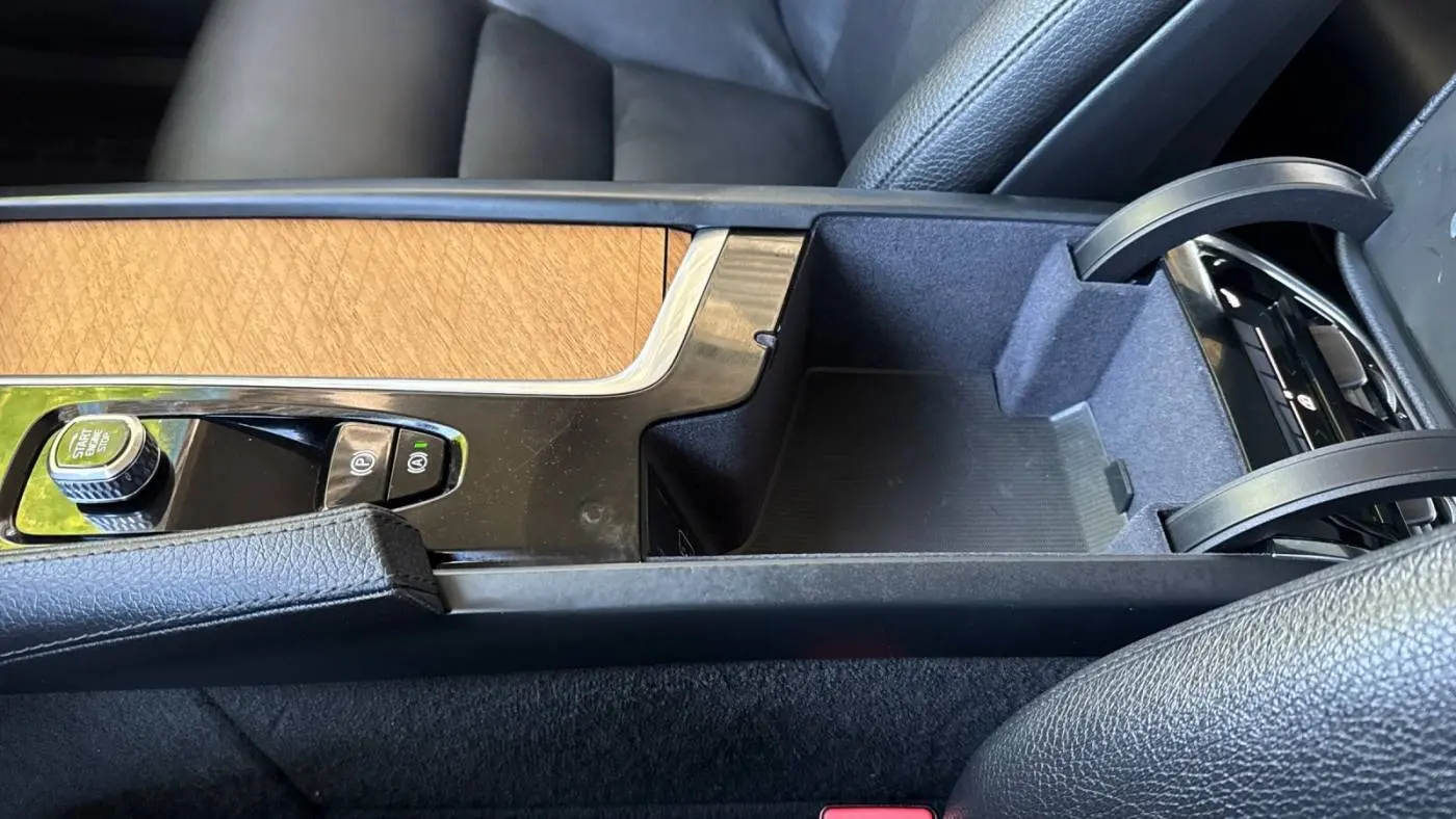 2022 Volvo XC90 YV4H600Z8N1856421