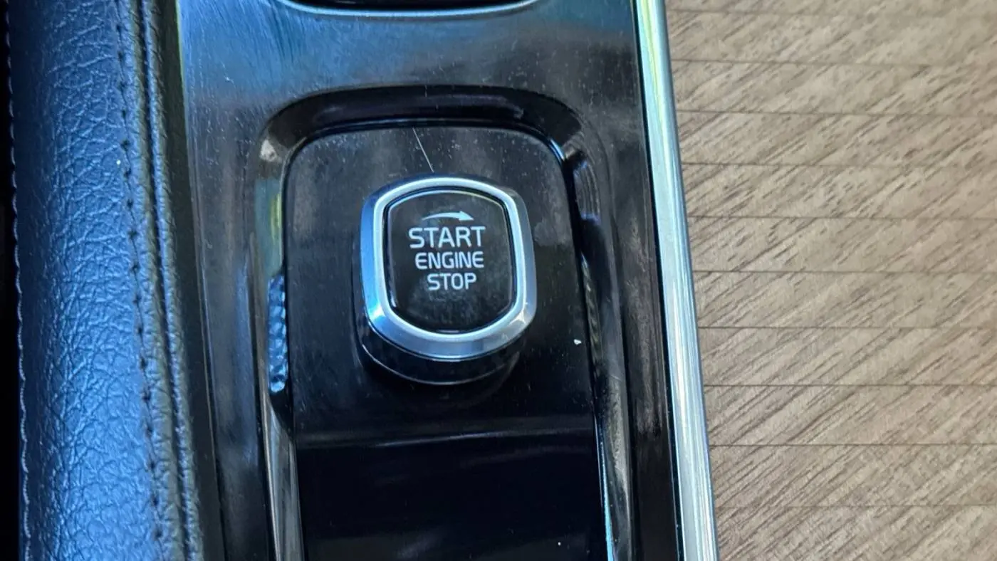 2022 Volvo XC90 YV4H600Z8N1856421
