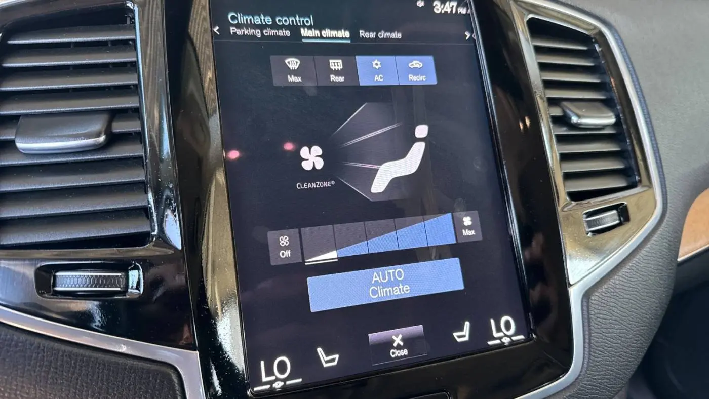 2022 Volvo XC90 YV4H600Z8N1856421