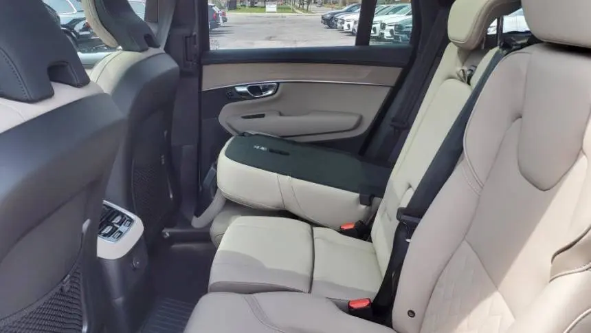 2025 Volvo XC90 YV4H60PB0S1377950