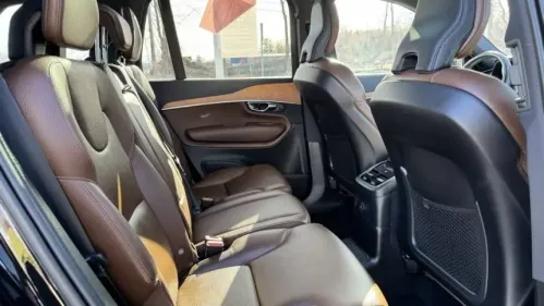 2022 Volvo XC90 - Images - 28