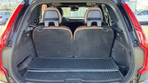 2022 Volvo XC90 - Images - 31