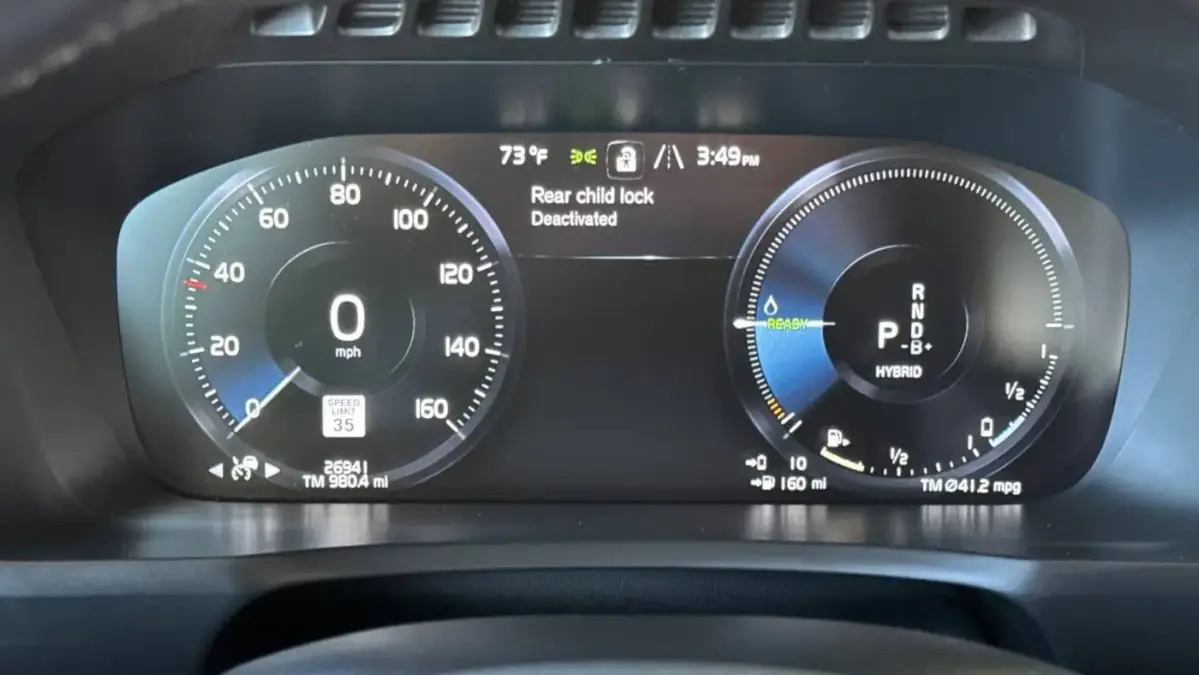 2022 Volvo XC90 - Images - 38