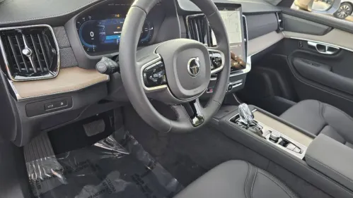 2025 Volvo XC90 YV4H60PB7S1371661