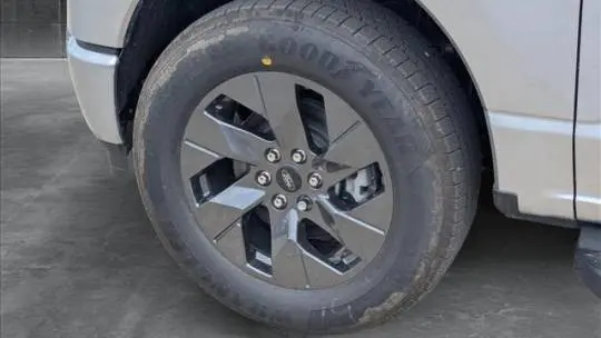 2025 Ford F-150 Lightning 1FT6W3L73SWG05536