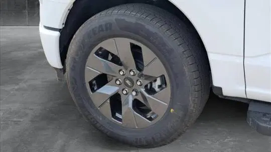 2025 Ford F-150 Lightning 1FT6W3L72SWG05088