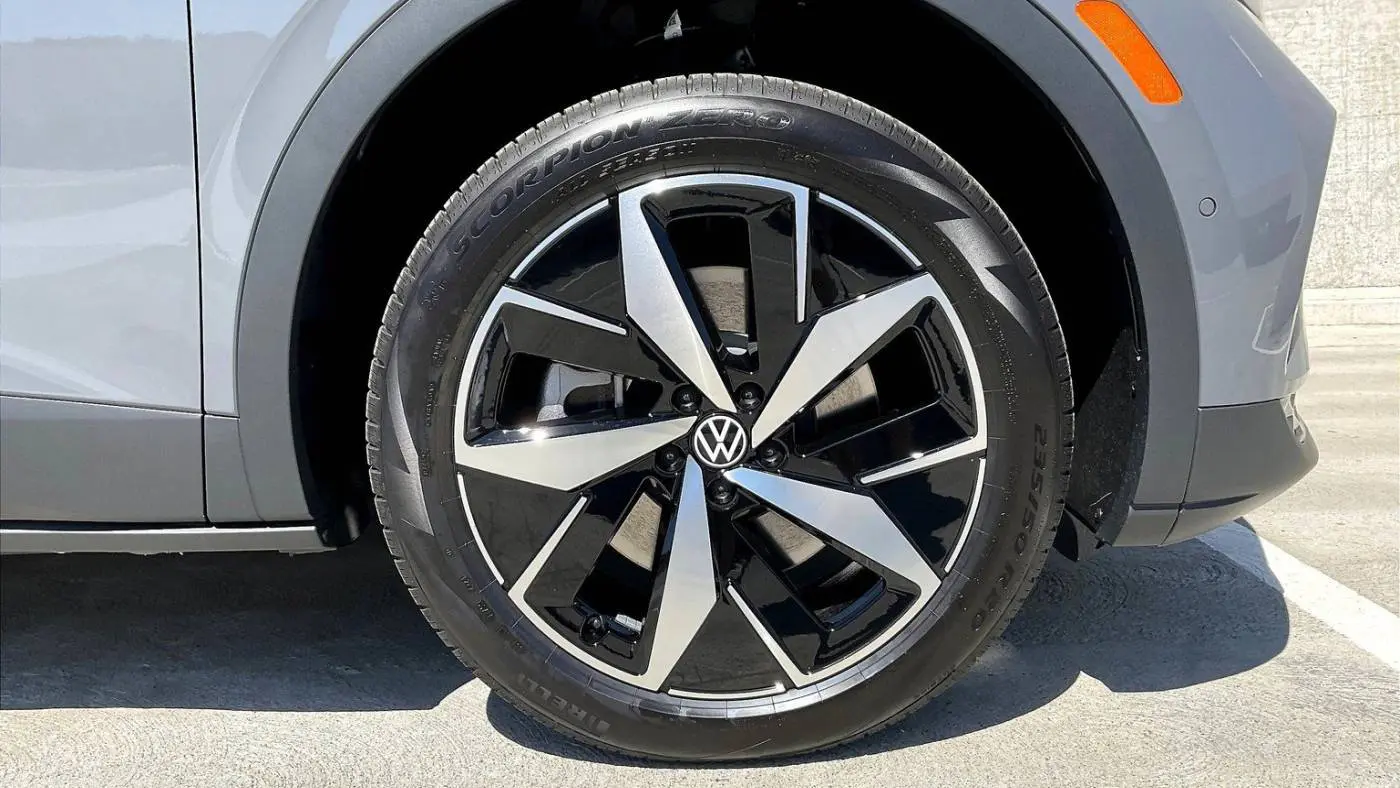 2025 Volkswagen ID.4 1V2WSPE86SC004775