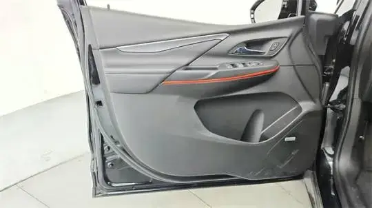 2023 Chevrolet Bolt - Images - 11