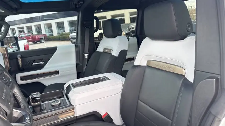 2022 GMC HUMMER EV Pickup 1GT40FDA7NU100507