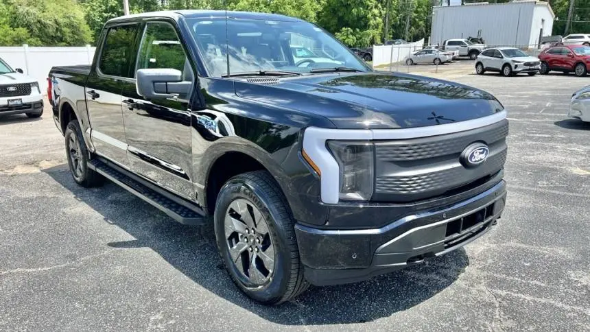 2025 Ford F-150 Lightning 1FT6W3LU0SWG08027