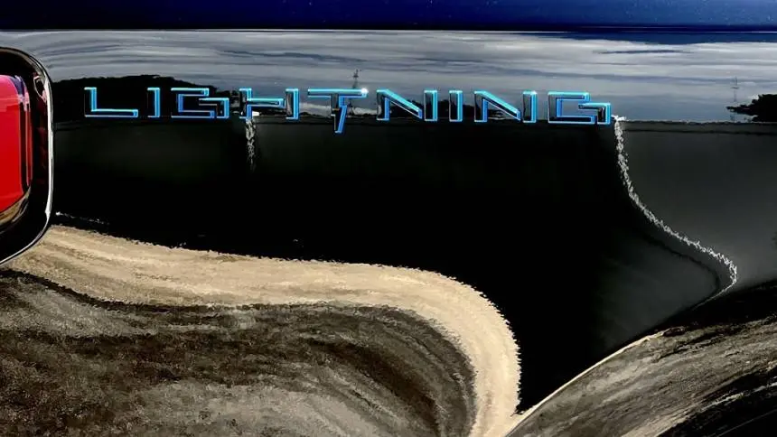 2025 Ford F-150 Lightning 1FT6W3LU0SWG08027