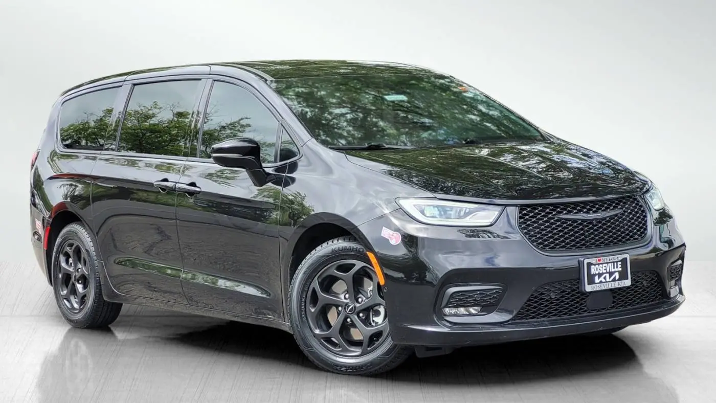 2023 Chrysler Pacifica 2C4RC1S77PR584346