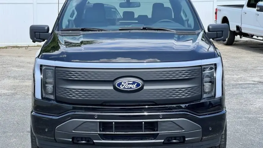 2025 Ford F-150 Lightning 1FT6W3LU0SWG08027