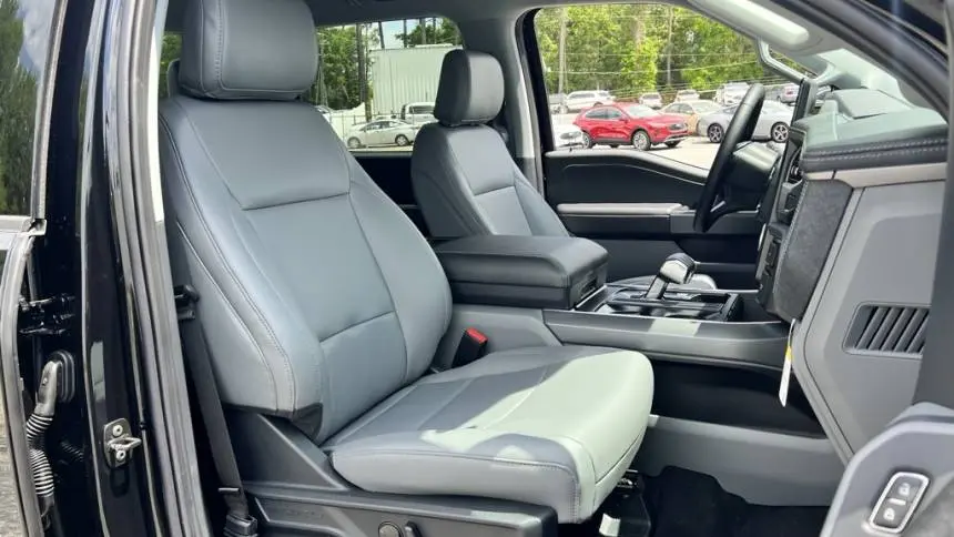 2025 Ford F-150 Lightning 1FT6W3LU0SWG08027