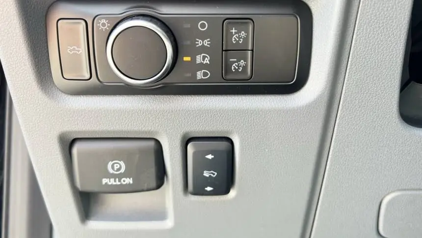 2025 Ford F-150 Lightning 1FT6W3LU0SWG08027