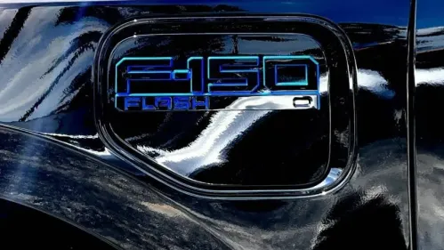 2025 Ford F-150 Lightning 1FT6W3LU0SWG08027