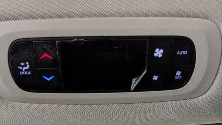 2024 Chrysler Pacifica 2C4RC1S77RR121657