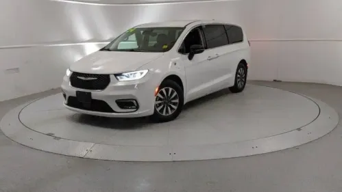 2024 Chrysler Pacifica 2C4RC1S77RR121657