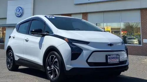 2022 Chevrolet Bolt - Images - 1
