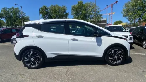 2022 Chevrolet Bolt - Images - 2